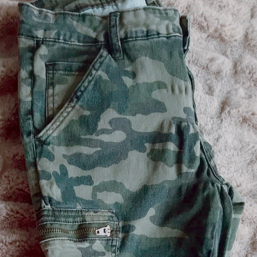 Forever 21 Military pants